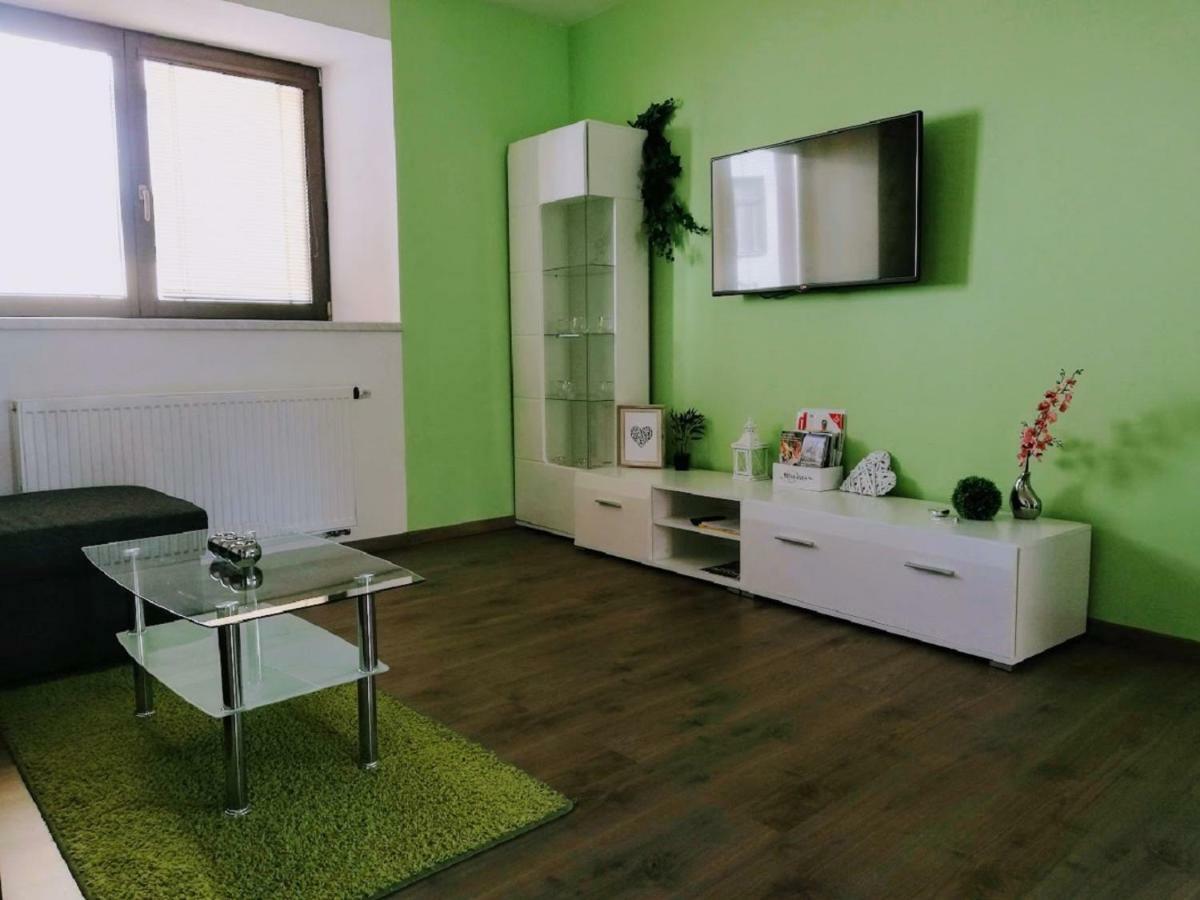 Saeli Apartments Mikulov Εξωτερικό φωτογραφία